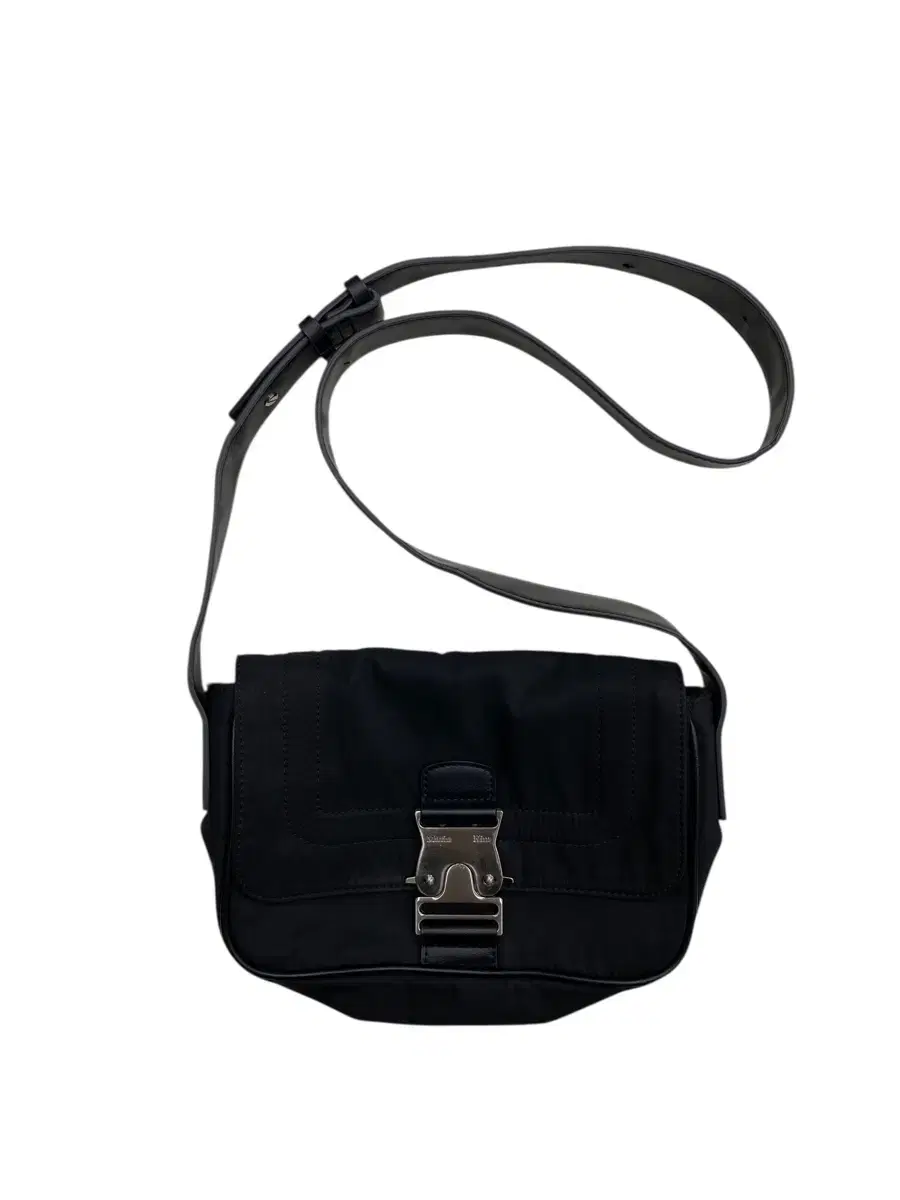 MATIN KIM | 마뗑킴 Matin Kim Classic Chain Quilting Mini Bag